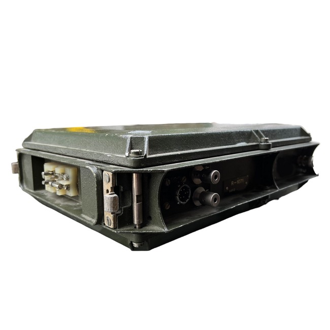 Radio Station R1071 - Romanian Army Surplus - Untested
