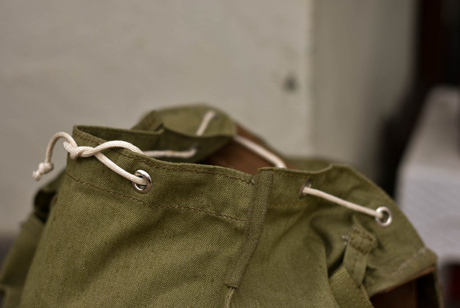 Military Rucksack- Cold War Romanian army (Canvas) - vintage rare - OD Green - Like new