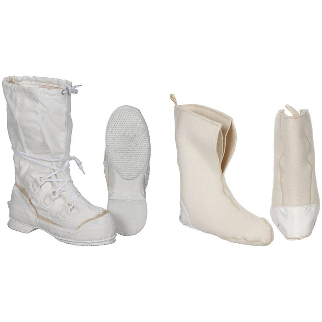 Mukluk Boots with inner shoes - White - Like new