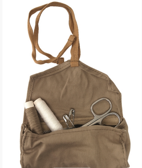Italian Sewing Kit W. Scissors Like New