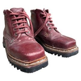 LEATHER MILITARY BOOTS - MOUNTAIN HUNTERS - MILITARY SURPLUS ROMANIAN ARMY- DARK RED - USED