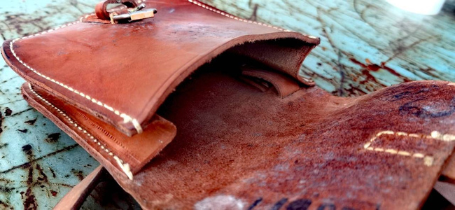 SMALL LEATHER BAG - BROWN - MILITARY SURPLUS ROMANIAN ARMY - USED
