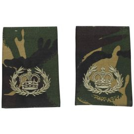 PAIR OF EPAULETS - MATERIAL SERGEANT MAJOR - MILITARY SURPLUS BRITISH ARMY - DPM CAMO - AS NEW