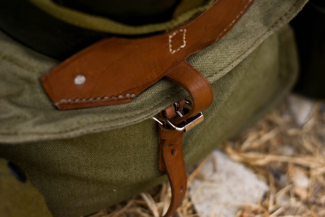 Military Rucksack- Cold War Romanian army (Canvas) - vintage rare - OD Green - Like new