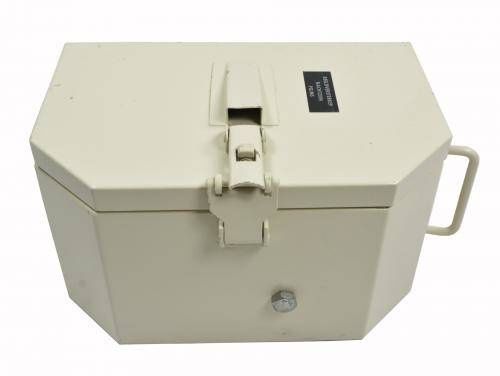 METAL BOX - 29 x 20 x 18 cm - WHITE - MILITARY SURPLUS DUTCH ARMY - USED