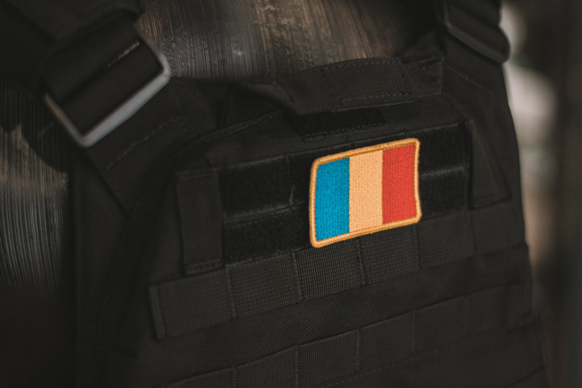 TACTICAL CARRIER VEST - "OUTAC" - Defcon 5® - BLACK