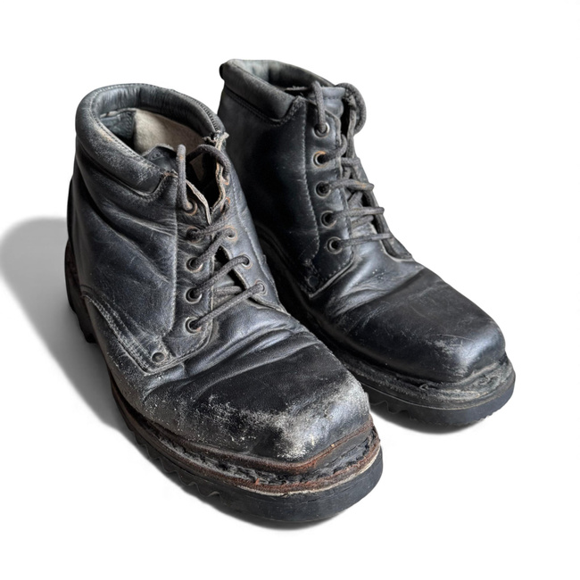 LEATHER MILITARY BOOTS - MOUNTAIN HUNTERS - MILITARY SURPLUS ROMANIAN ARMY - BLACK - USED