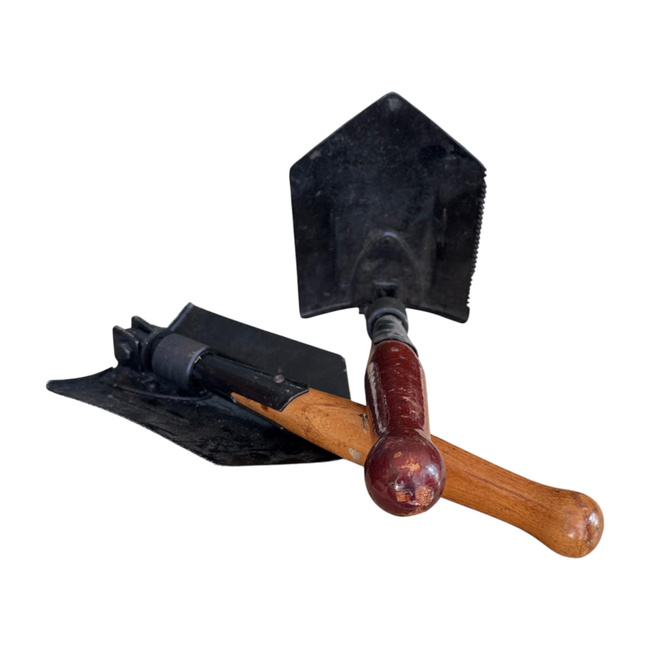 Foldable Military Shovel, Romanian Army Surplus - like new, with leather case