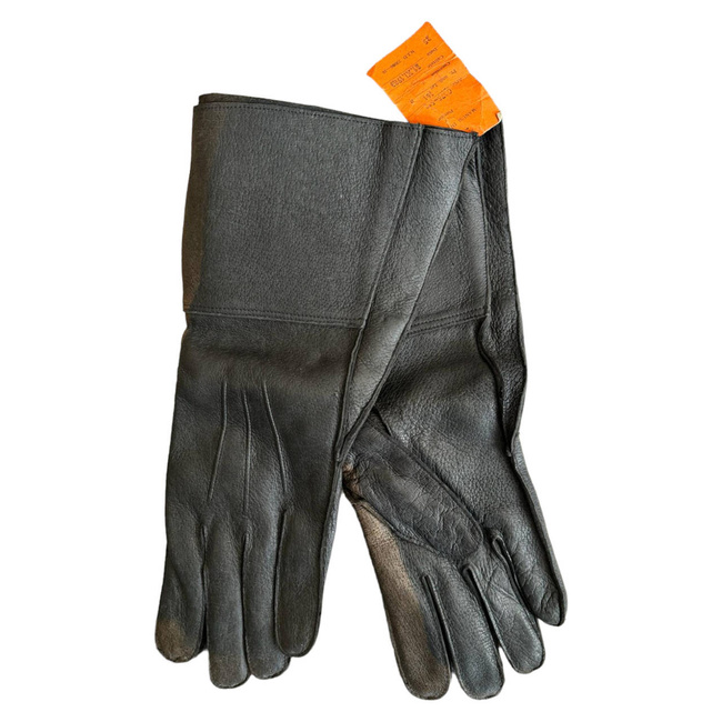 LEATHER GLOVES - MUSKETEER TYPE - ROMANIAN ARMY SURPLUS - LIKE NEW