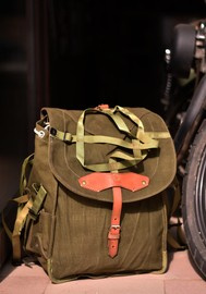 Military Rucksack- Cold War Romanian army (Canvas) - vintage rare - OD Green - Like new
