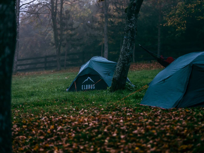 2-PERSON TENT MAGNUM SFERIS - JUNE BUG/ ORANGE - ELBRUS