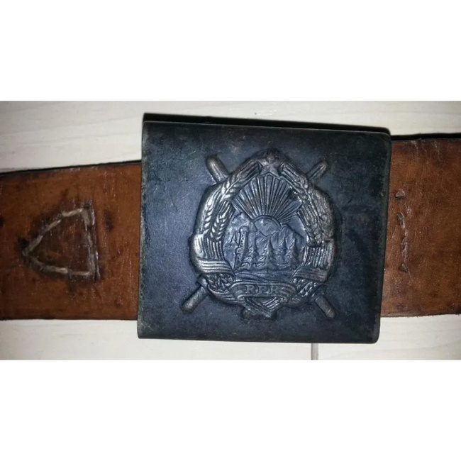 BROWN LEATHER BELT WITH BLACK BUCKLE - ROMANIAN ARMY MILITARY SURPLUS - USED