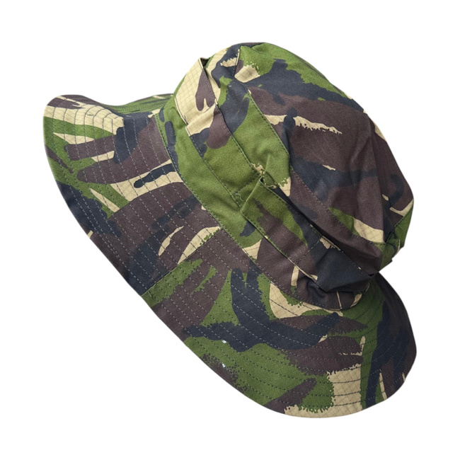 Boonie hat with insect net included - Romanian military surplus - Woodland camouflage - In good condition  