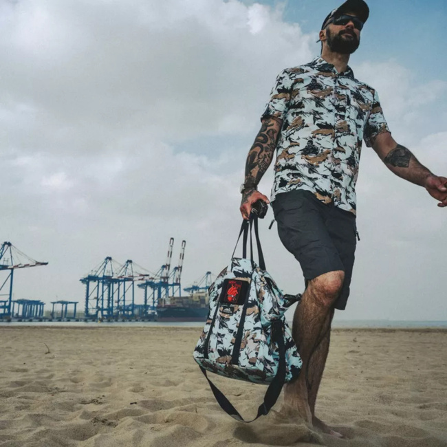 FIELD TOTE BAG - 55L - CORDURA 500D - DETACHABLE SHOULDER STRAP - INTERIOR ORGANIZER - HISTORICAL PRINT - DARK OPS - HELIKON-TEX