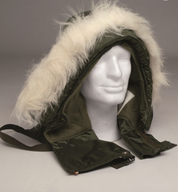 US Nylon W. Fur Ecw Hood Like New