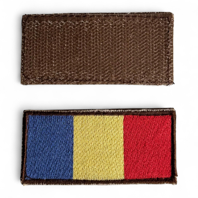 Emblema Steag Romania - 7 x 3,5 cm - Aplicare Velcro (cu scai) - Contur Maro Brodat