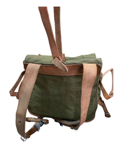 Military Rucksack- Cold War Romanian army (Canvas) - vintage rare - OD Green - Like new