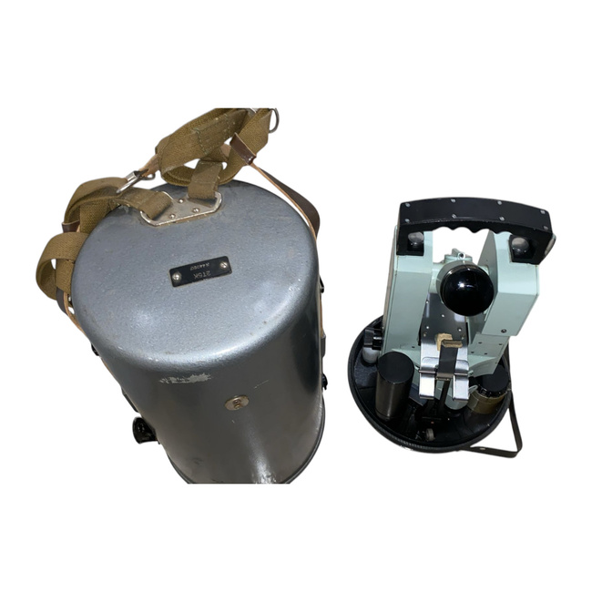 OLD RUSSIAN THEODOLITE - 2T5K - OLD USSR PERIOD LEVEL - COLLECTINE