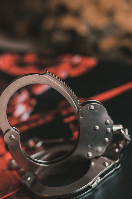 Double lock steel handcuffs With Chain - Silver