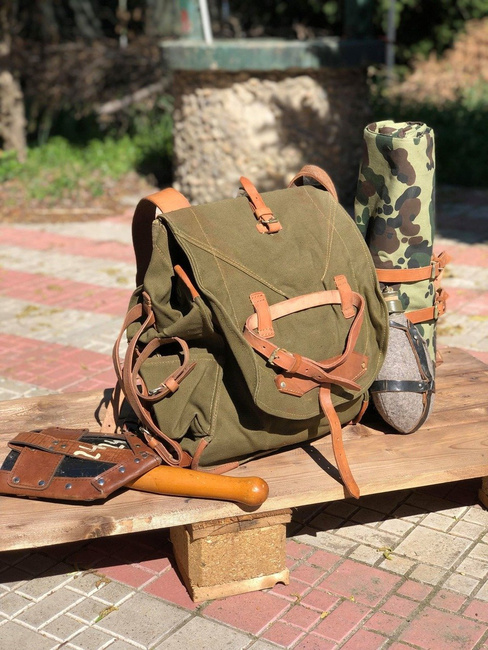 Military Olive Romanian Retro Rucksack - RSR Romanian army - OD Green - In good condition
