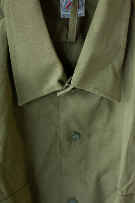 Officers shirt with plain collar - Romanian military surplus - Olive - Like new