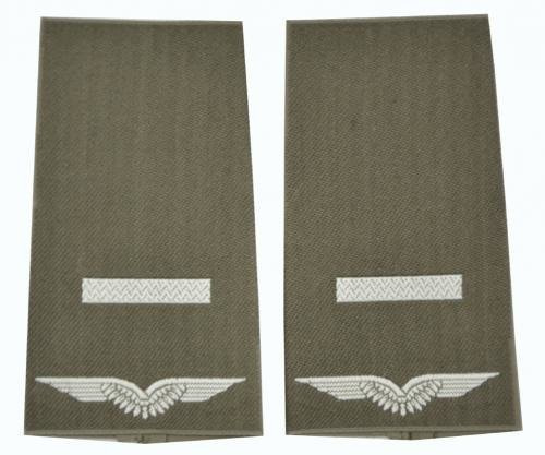 GENUINE GERMAN AIR FORCE O.D./SILVER SHOULDER LOOPS ´UNTEROFFIZIER-ANWÄRTER´