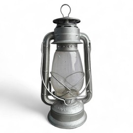 WIND LAMP - METALOGLOBUS - SILVER - MILITARY SURPLUS ROMANIAN ARMY - IN GOOD CONDITION