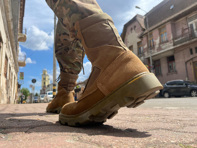 COMBAT BOOTS - USA PANAMA JUNGLE 3.0 - TRU SPEC - USA MILITARY SURPLUS - COYOTE - LIKE NEW