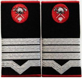 Grade maistru militar clasa II Pompieri ISU, IGSU, țesute pe suport textil din paspoal cusut, cu semn de arma metalic
