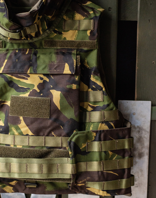 MOLLE TACTICAL VEST - WITH LEVEL IIIA PROTECTIONS - CAMOUFLAGE DPM - MILITARY SURPLUS ROMANIAN ARMY - IN GOOD CONDITION