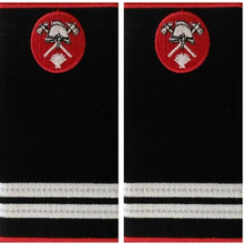 Grade locotenent pompieri IGSU tesute pe suport textil din tercot lipit, cu semn de arma metalic